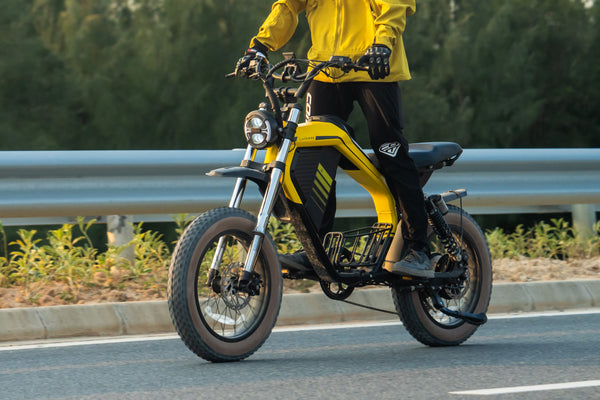 E-Bike X9 Max en carretera
